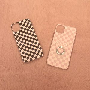 2 checkered iPhone 11 Pro Max ! Trendy cases